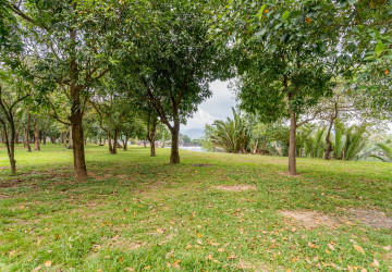 10,615 Sqm Land For Sale - Along Preaek Tuek Chu, Kampot Province thumbnail