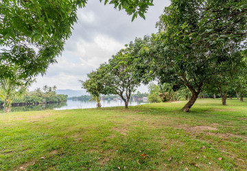 10,615 Sqm Land For Sale - Along Preaek Tuek Chu, Kampot Province thumbnail