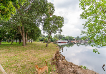 10,615 Sqm Land For Sale - Along Preaek Tuek Chu, Kampot Province thumbnail