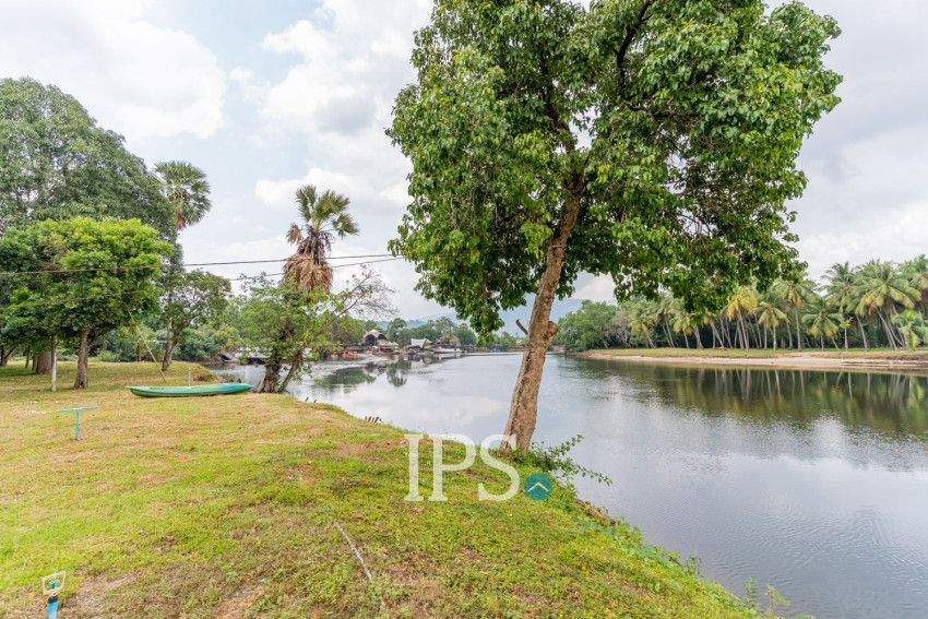 10,615 Sqm Land For Sale - Along Preaek Tuek Chu, Kampot Province