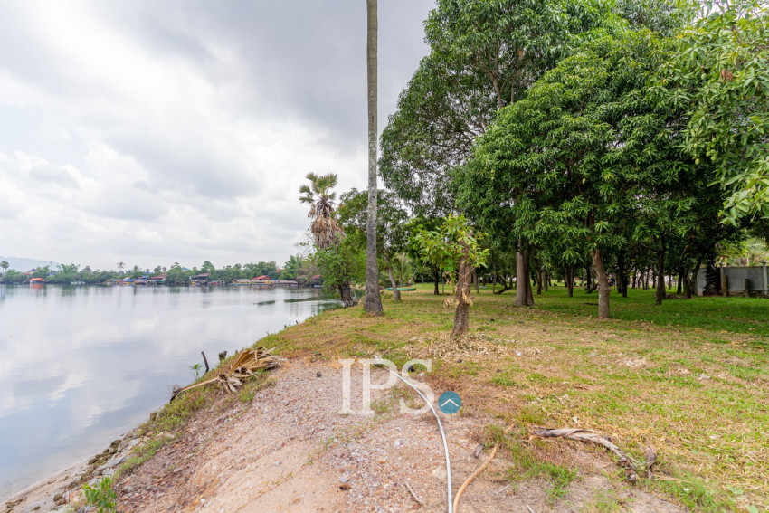 10,615 Sqm Land For Sale - Along Preaek Tuek Chu, Kampot Province