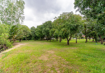 10,615 Sqm Land For Sale - Along Preaek Tuek Chu, Kampot Province thumbnail