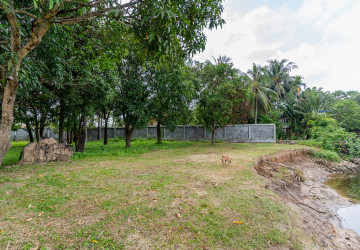 10,615 Sqm Land For Sale - Along Preaek Tuek Chu, Kampot Province thumbnail