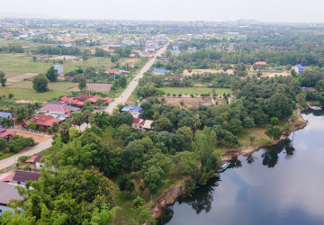 10,615 Sqm Land For Sale - Along Preaek Tuek Chu, Kampot Province thumbnail