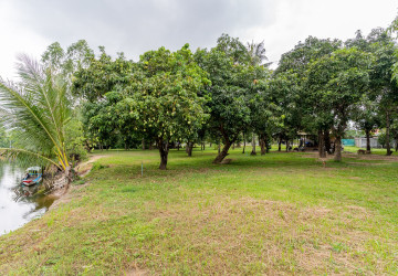 10,615 Sqm Land For Sale - Along Preaek Tuek Chu, Kampot Province thumbnail