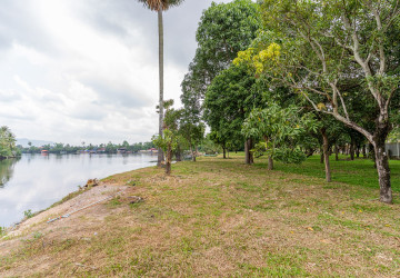 10,615 Sqm Land For Sale - Along Preaek Tuek Chu, Kampot Province thumbnail