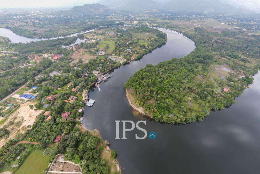 10,615 Sqm Land For Sale - Along Preaek Tuek Chu, Kampot Province