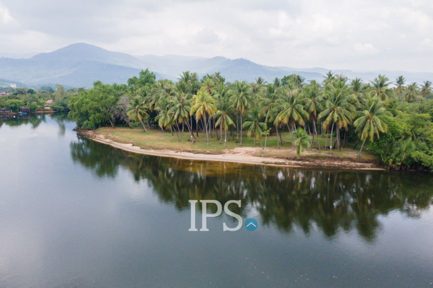 10,615 Sqm Land For Sale - Along Preaek Tuek Chu, Kampot Province
