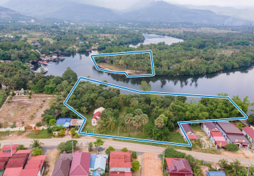 10,615 Sqm Land For Sale - Along Preaek Tuek Chu, Kampot Province thumbnail