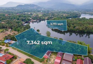 10,615 Sqm Land For Sale - Along Preaek Tuek Chu, Kampot Province thumbnail