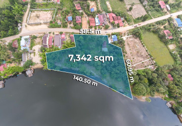 10,615 Sqm Land For Sale - Along Preaek Tuek Chu, Kampot Province thumbnail