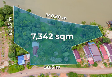 10,615 Sqm Land For Sale - Along Preaek Tuek Chu, Kampot Province thumbnail