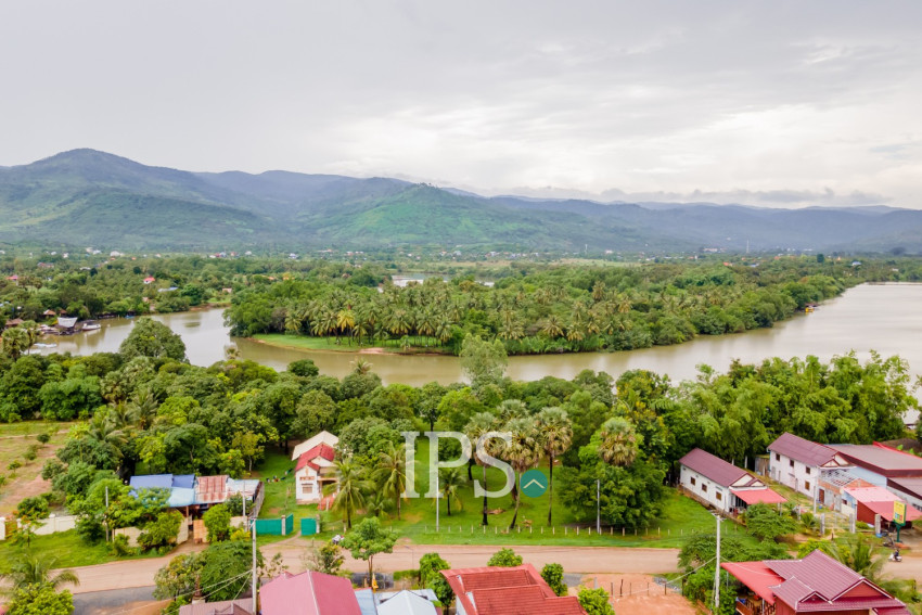 10,615 Sqm Land For Sale - Along Preaek Tuek Chu, Kampot Province