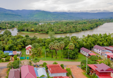 10,615 Sqm Land For Sale - Along Preaek Tuek Chu, Kampot Province thumbnail