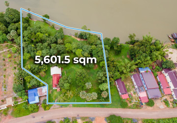 8,774 Sqm Land For Sale - Along Preaek Tuek Chu, Kampot Province thumbnail