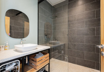 Renovated Duplex 2 Bedroom Apartment For Rent - Tonle Bassac, Phnom Penh thumbnail
