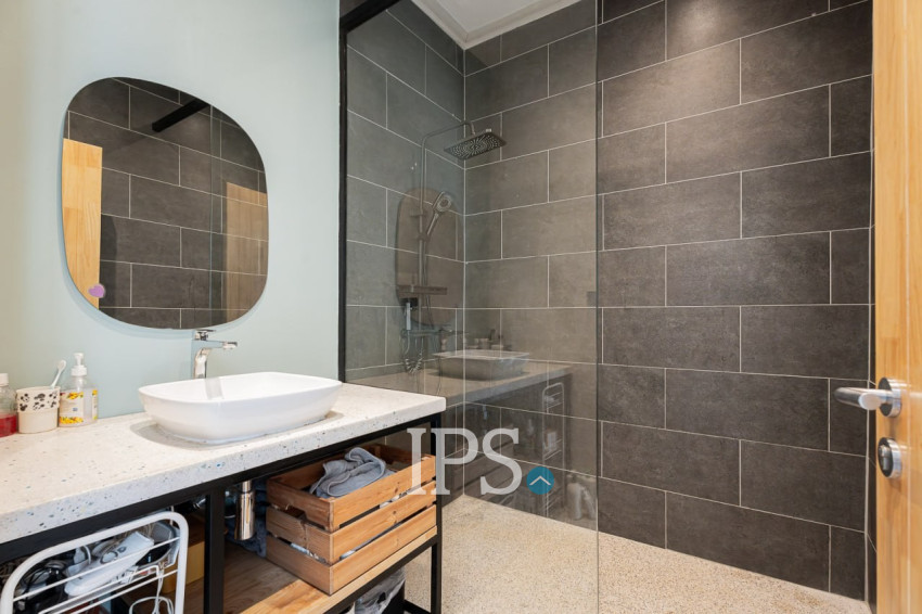 Renovated Duplex 2 Bedroom Apartment For Rent - Tonle Bassac, Phnom Penh