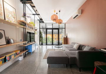 Renovated Duplex 2 Bedroom Apartment For Rent - Tonle Bassac, Phnom Penh thumbnail