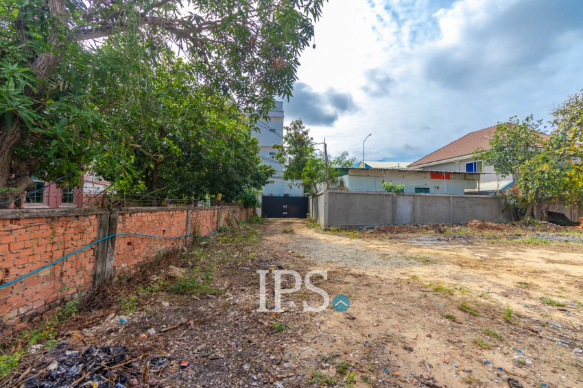893 Sqm Commercial Land For Rent - Sala Kamreuk, Siem Reap