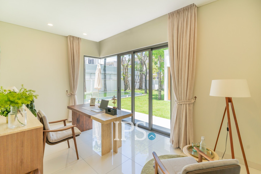 5 Bedroom Luxury Villa For Sale - Borey Chankiri, Preaek Kampues, Phnnom Penh
