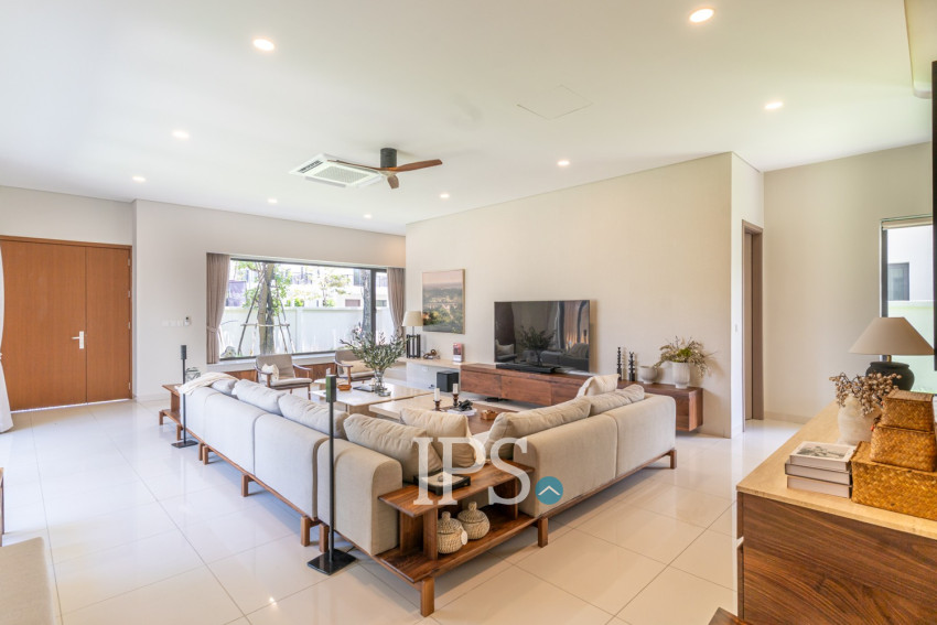 5 Bedroom Luxury Villa For Sale - Borey Chankiri, Preaek Kampues, Phnnom Penh
