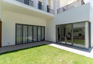5 Bedroom Luxury Villa For Sale - Borey Chankiri, Preaek Kampues, Phnnom Penh thumbnail