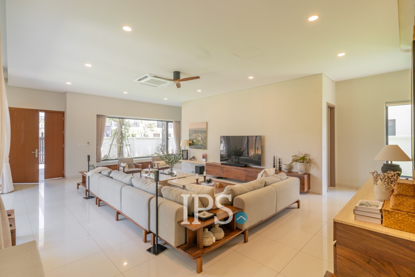 5 Bedroom Luxury Villa For Sale - Borey Chankiri, Preaek Kampues, Phnnom Penh