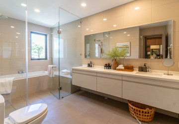 5 Bedroom Luxury Villa For Sale - Borey Chankiri, Preaek Kampues, Phnnom Penh thumbnail