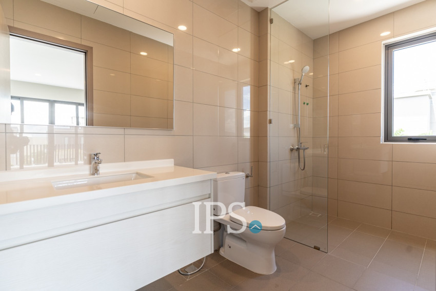 5 Bedroom Luxury Villa For Sale - Borey Chankiri, Preaek Kampues, Phnnom Penh