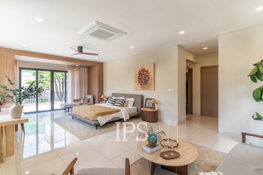 5 Bedroom Luxury Villa For Sale - Borey Chankiri, Preaek Kampues, Phnnom Penh