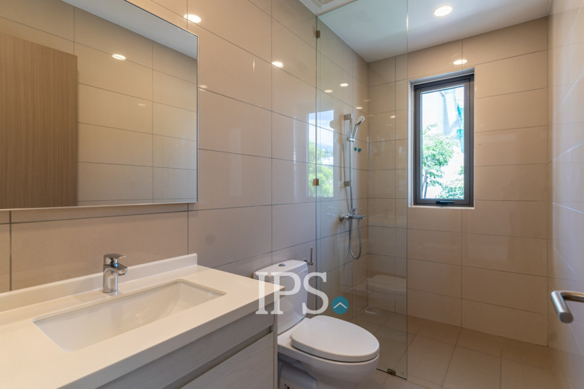 5 Bedroom Luxury Villa For Sale - Borey Chankiri, Preaek Kampues, Phnnom Penh