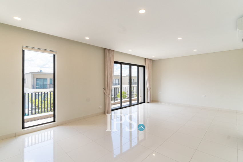 5 Bedroom Luxury Villa For Sale - Borey Chankiri, Preaek Kampues, Phnnom Penh