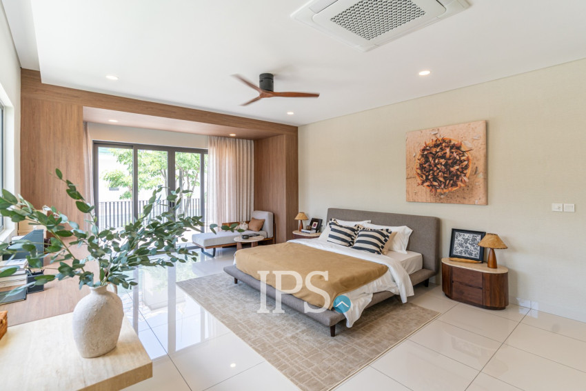 5 Bedroom Luxury Villa For Sale - Borey Chankiri, Preaek Kampues, Phnnom Penh