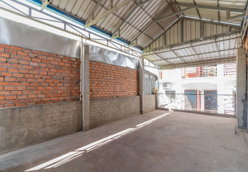 3 Bedroom Townhouse For Rent - Phsar Kandal 1, Phnom Pennh thumbnail