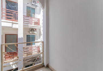 3 Bedroom Townhouse For Rent - Phsar Kandal 1, Phnom Pennh thumbnail