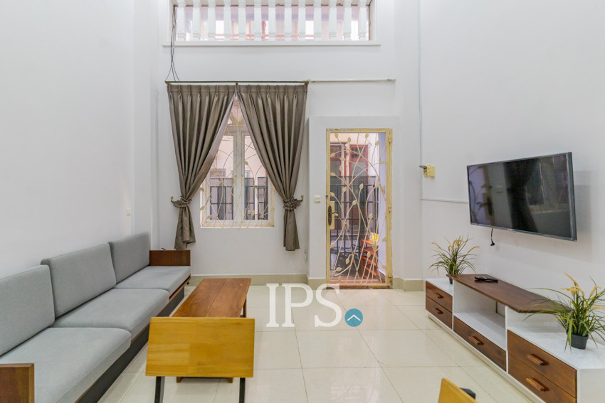 3 Bedroom Townhouse For Rent - Phsar Kandal 1, Phnom Pennh