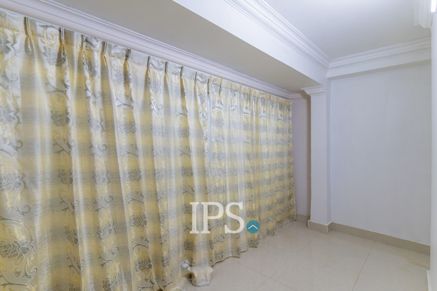3 Bedroom Townhouse For Rent - Phsar Kandal 1, Phnom Pennh