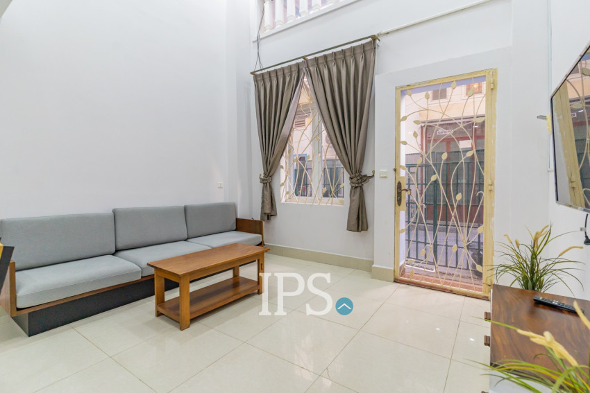 3 Bedroom Townhouse For Rent - Phsar Kandal 1, Phnom Pennh