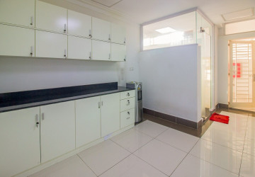 9 Storey Building with 805 Sqm Land For Rent - BKK2, Phnom Penh thumbnail