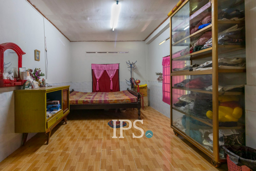 4 Bedroom Wooden House For Rent - Sala Kamreuk, Siem Reap