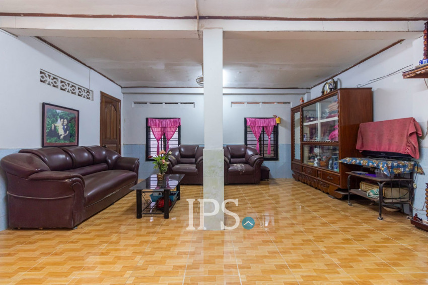 4 Bedroom Wooden House For Rent - Sala Kamreuk, Siem Reap