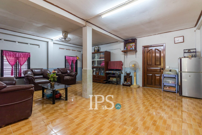 4 Bedroom Wooden House For Rent - Sala Kamreuk, Siem Reap