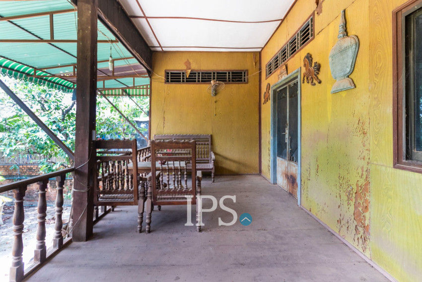 4 Bedroom Wooden House For Rent - Sala Kamreuk, Siem Reap