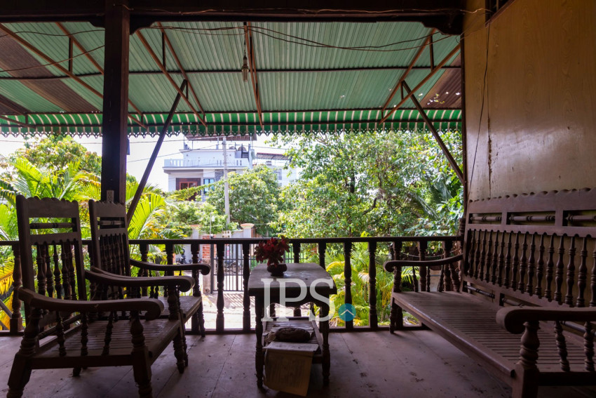 4 Bedroom Wooden House For Rent - Sala Kamreuk, Siem Reap