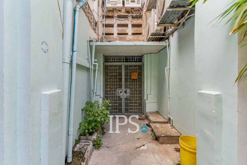 Renovated 1 Bedroom Apartment For Rent - Wat Phnom, Phnom Penh