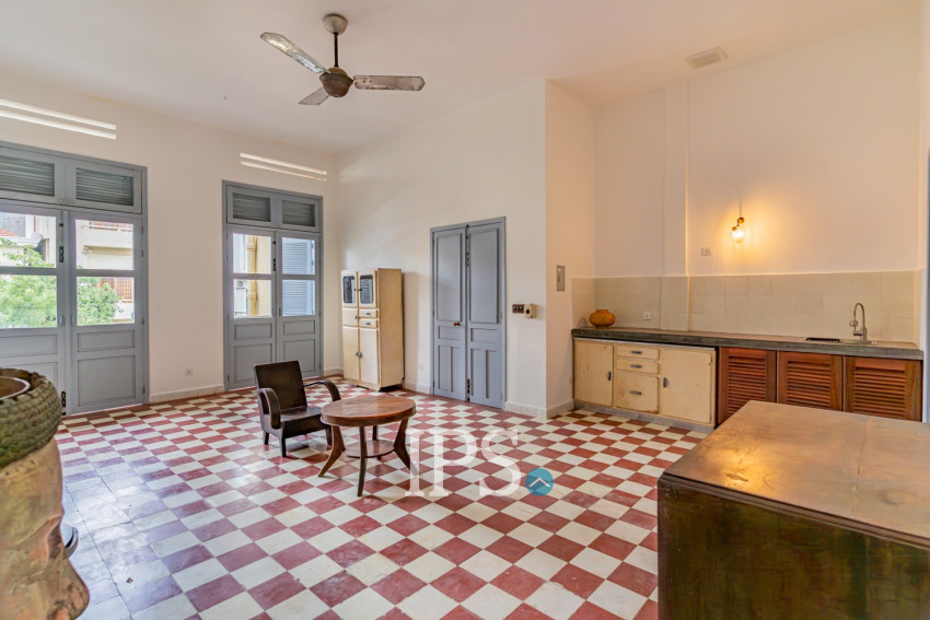 Renovated 1 Bedroom Apartment For Rent - Wat Phnom, Phnom Penh