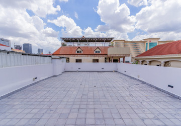 Renovated 1 Bedroom Apartment For Rent - Wat Phnom, Phnom Penh thumbnail