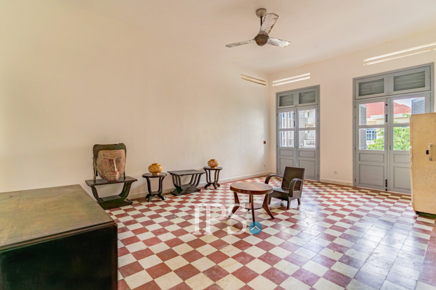Renovated 1 Bedroom Apartment For Rent - Wat Phnom, Phnom Penh