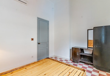 Renovated 1 Bedroom Apartment For Rent - Srah Chork, Phnom Penh thumbnail