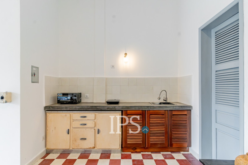 Renovated 1 Bedroom Apartment For Rent - Srah Chork, Phnom Penh